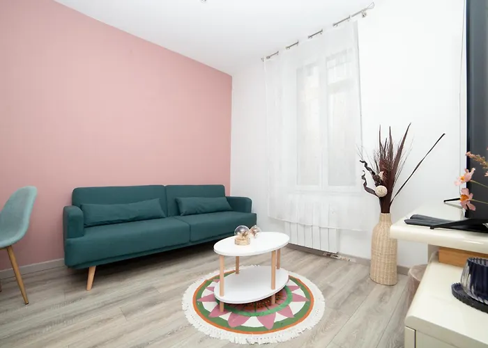 Like Casa- Centre/gare